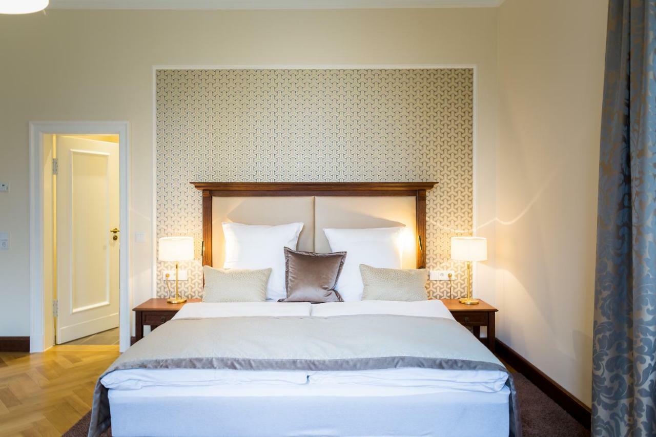 Hotel Villa Altenburg Pößneck 外观 照片