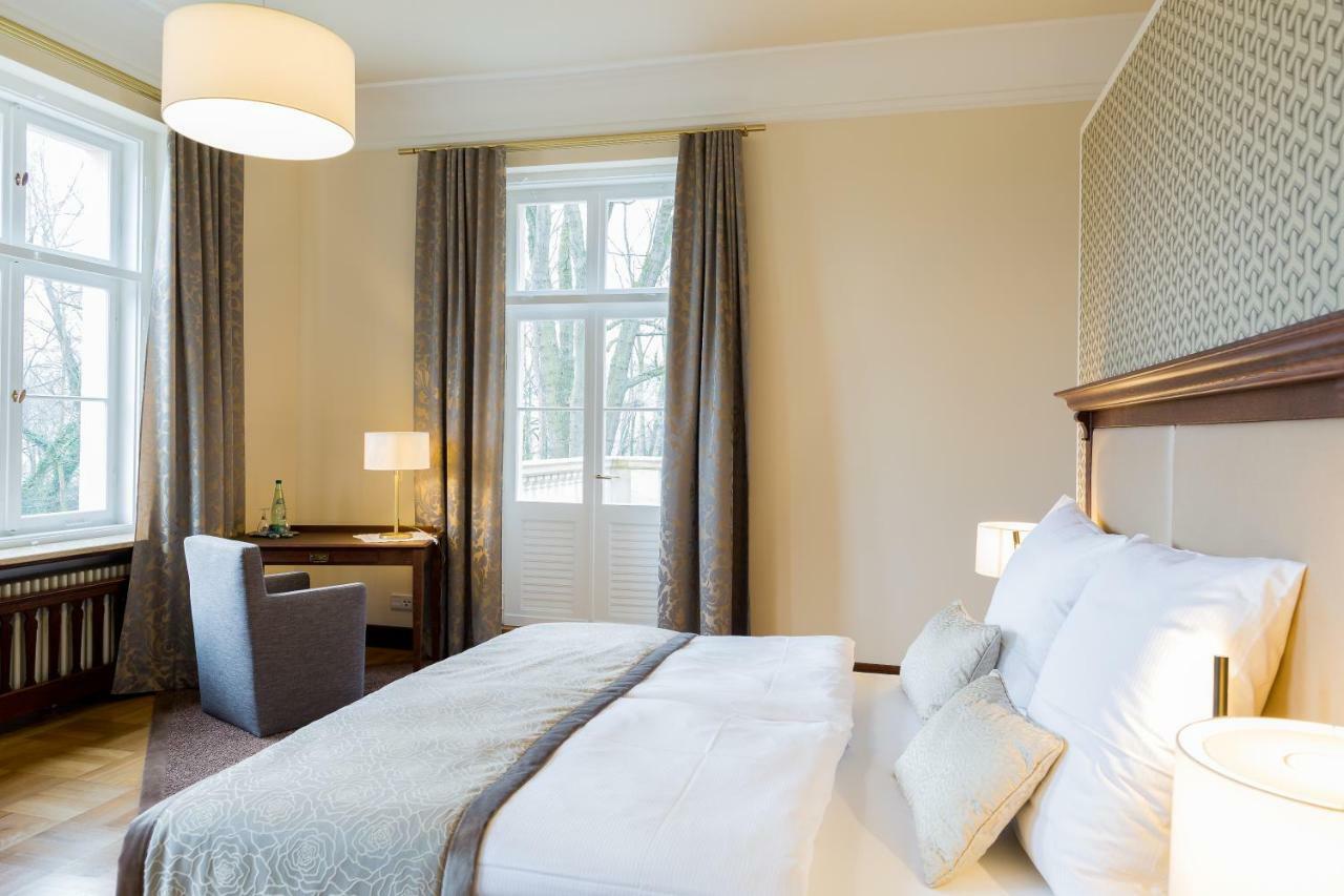 Hotel Villa Altenburg Pößneck 外观 照片