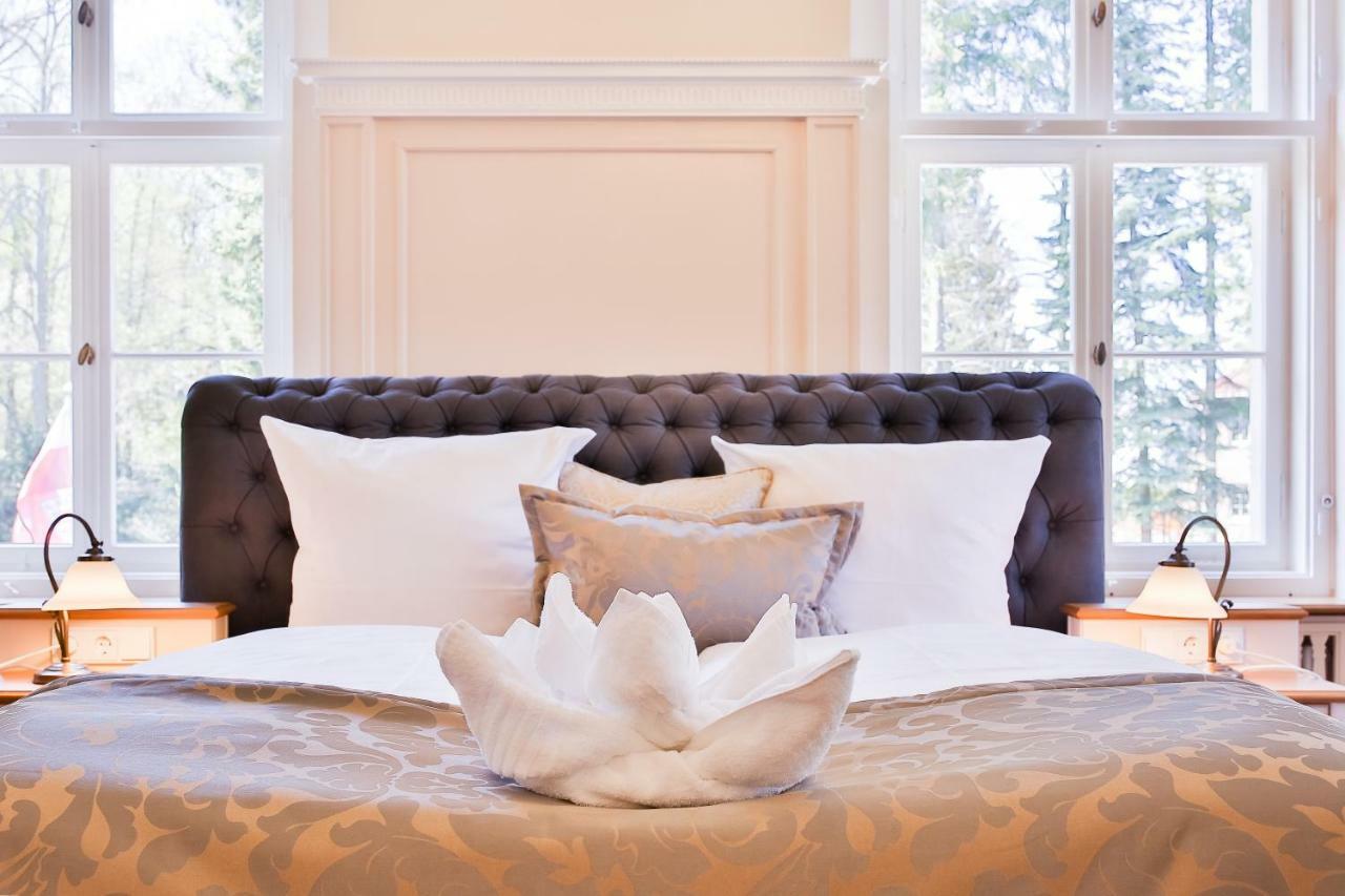 Hotel Villa Altenburg Pößneck 外观 照片