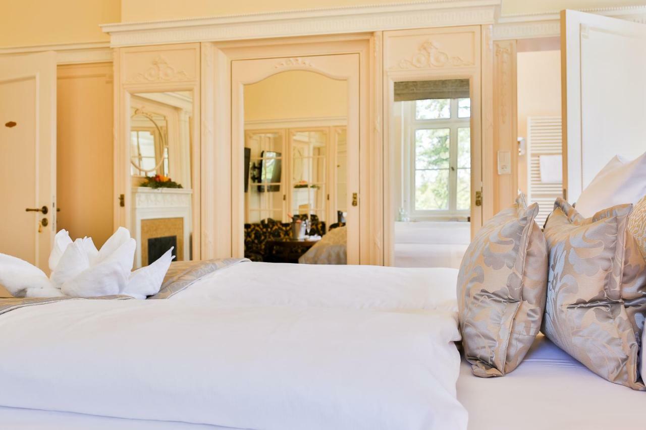 Hotel Villa Altenburg Pößneck 外观 照片