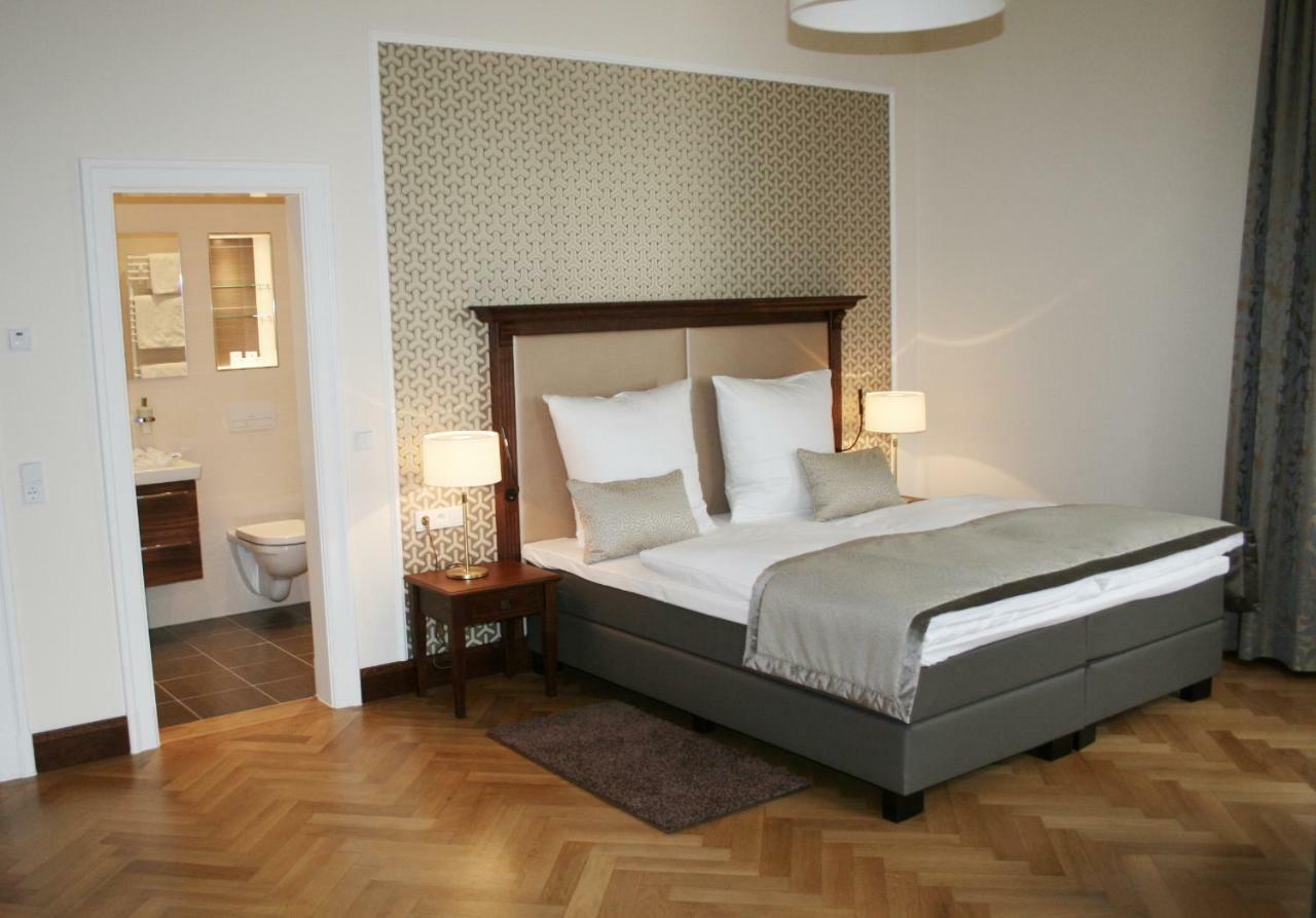 Hotel Villa Altenburg Pößneck 外观 照片